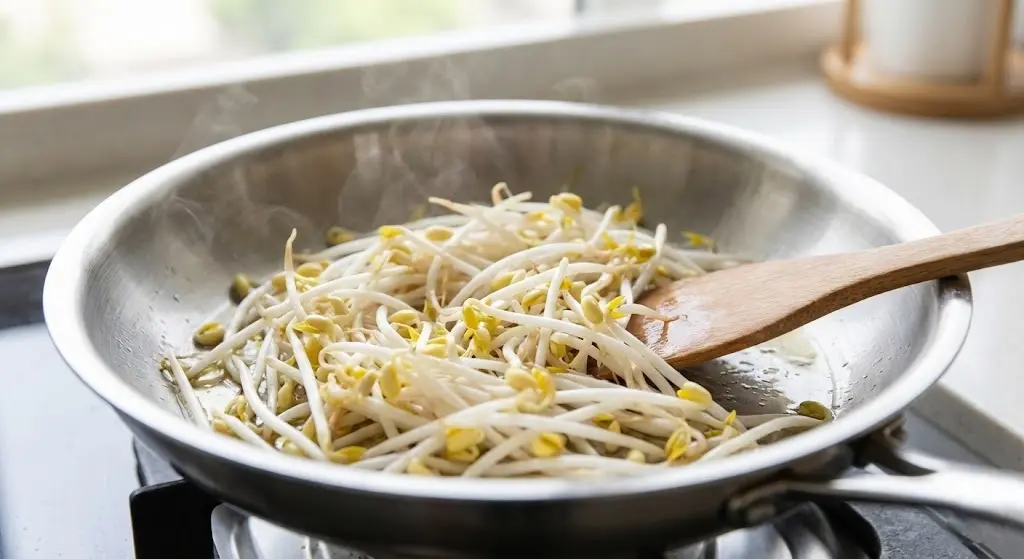 Lightly cooked bean sprouts in pan